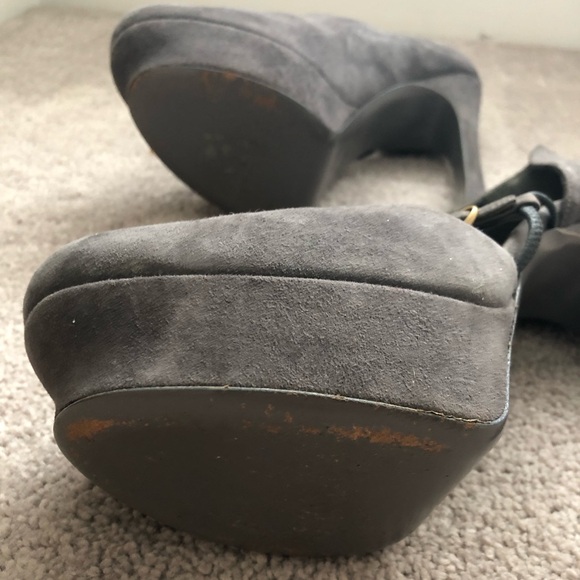 Yves Saint Laurent Suede Pumps Size 40.5 - Picture 6 of 9